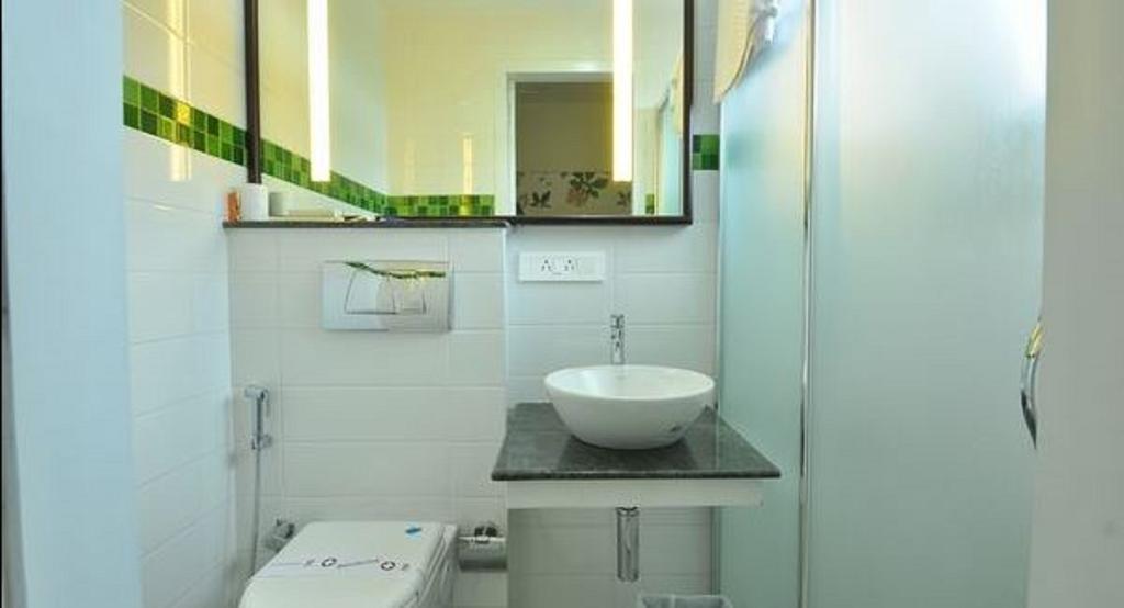 Bth Sarovaram Kochi Δωμάτιο φωτογραφία
