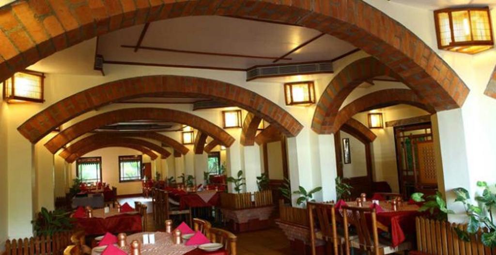 Bth Sarovaram Kochi Εξωτερικό φωτογραφία